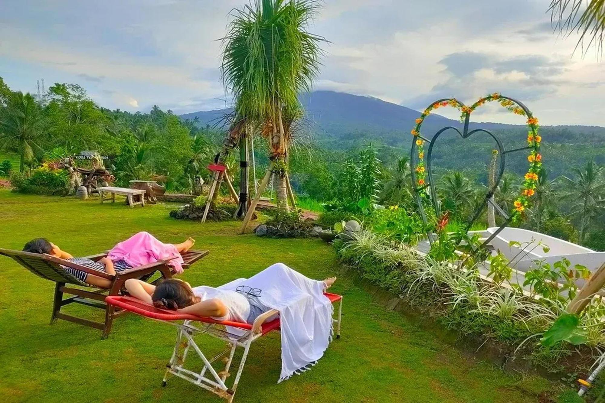 Kts - Kubu Tepi Sawah Villa Selemadeg Exterior foto